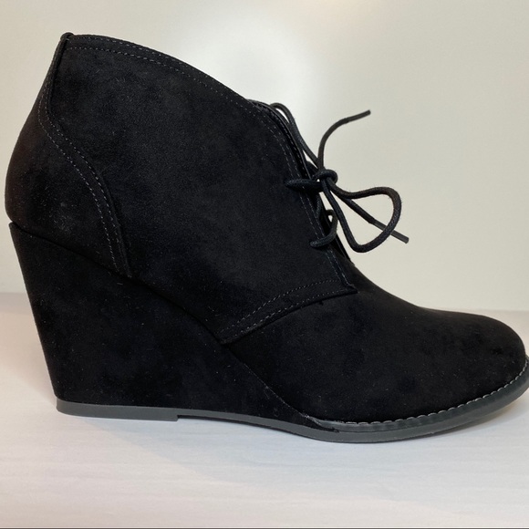 Universal Thread Shoes - Universal Thread Black wedge booties